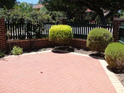6b Hayburn Street, Scarborough