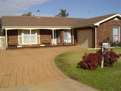 47 Sturt Circle, Dubbo