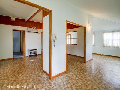 222-224 Western Avenue, Montville