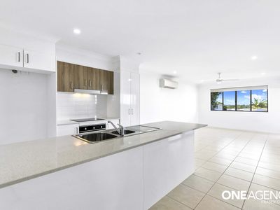 2 / 3 Ridge View Court, Nikenbah
