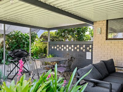 4 Lake Vista Crescent, Forster