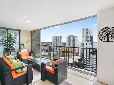 239 / 105 Scarborough Street, Southport