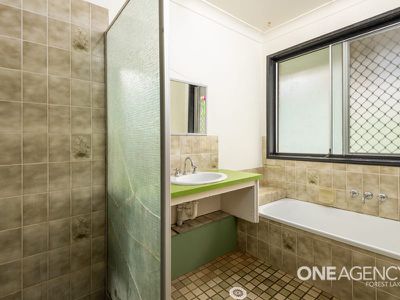 5 Myra Ct, Camira