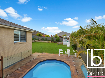 7 Honeygum Way, Mardi