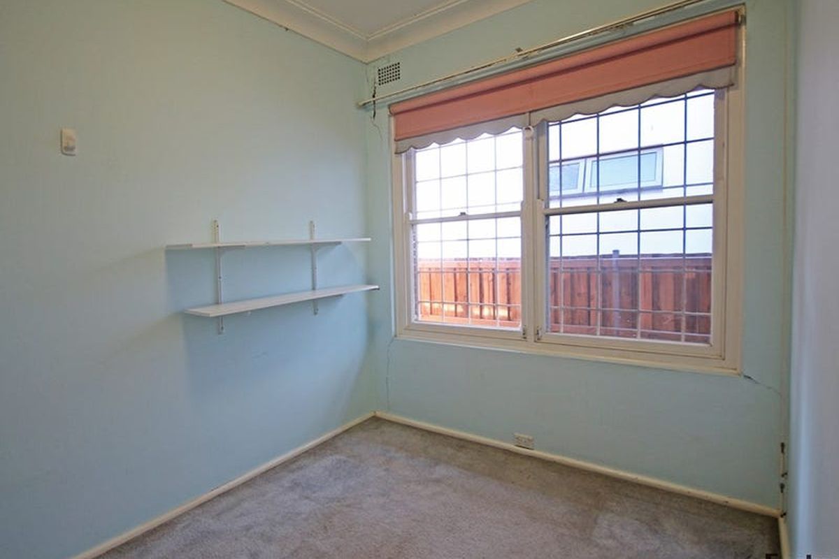 12 Chalmers Road, Strathfield