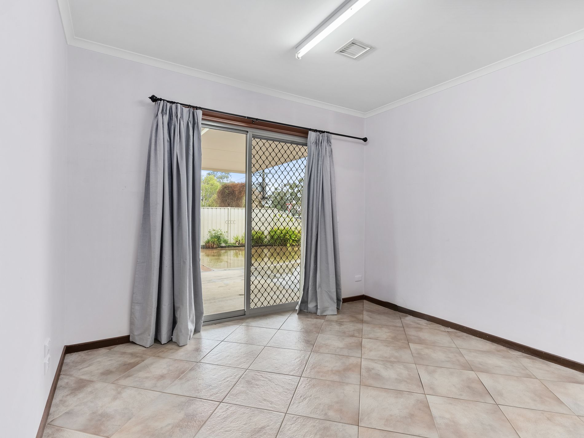 5 McNamara Street, Finley