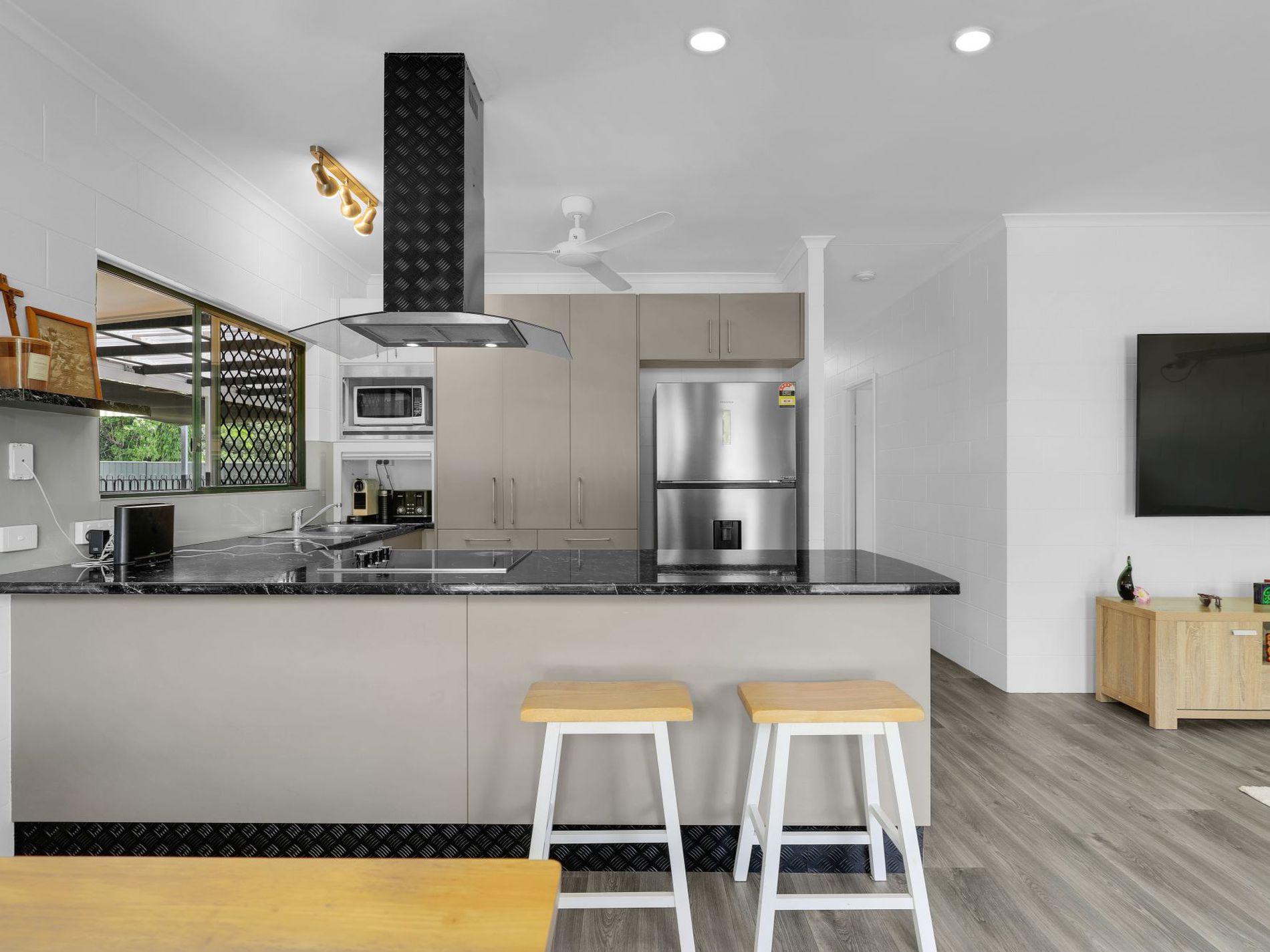 10 Verbena Drive, Mount Sheridan