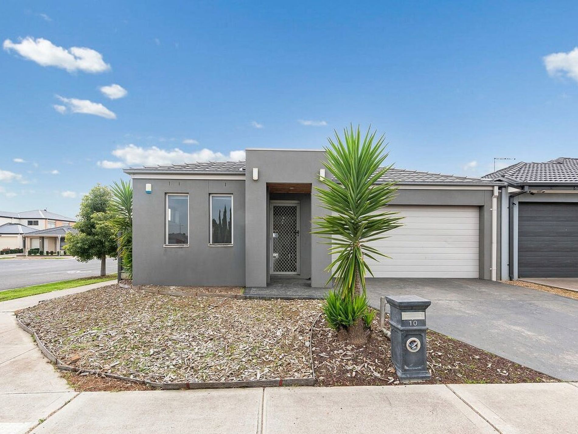 10 Tarton street, Tarneit