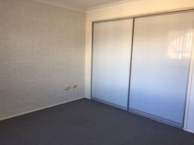 1 / 122A Tongarra Road, Albion Park