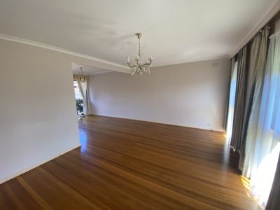 33 Scarlet Ash Drive, Templestowe Lower