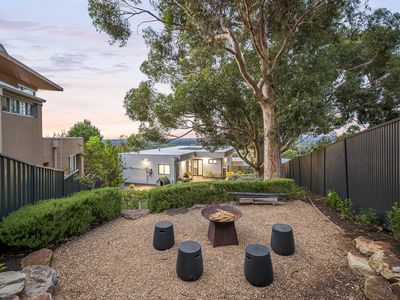 7 Arcadia Court, Mitcham