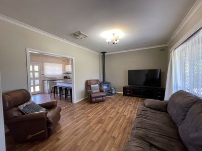 32 Banksia Crescent, Dubbo
