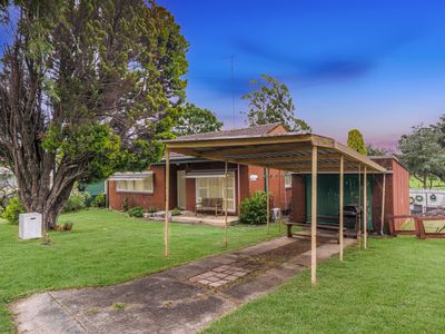 2 Tims Crescent, Guildford