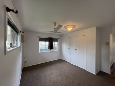 10 Rolfe Street, Moranbah