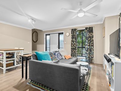 3 / 2 Carroll Road, East Corrimal