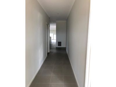 345 Highlander Drive, Craigieburn