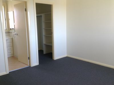 2 / 18 Addison Avenue, Lake Illawarra