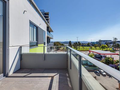 704 / 6-8 Charles Street, Charlestown