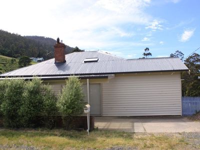 8 Lovell Road, Crabtree