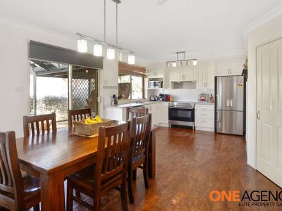 3 Pella Crescent, Worrigee