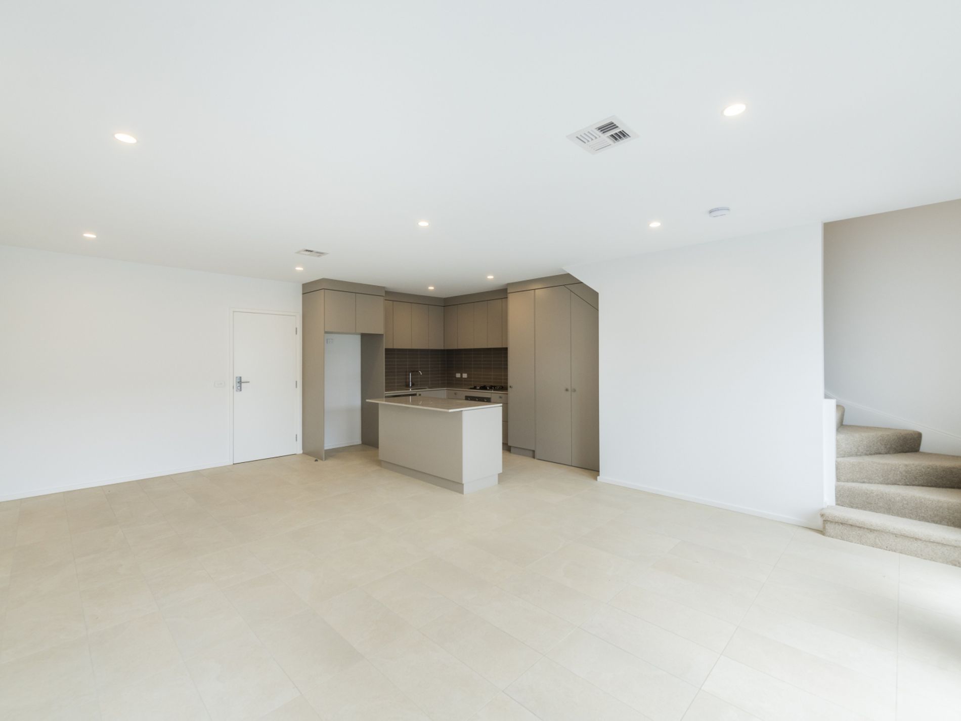 12 Carcoar Terrace, Watson