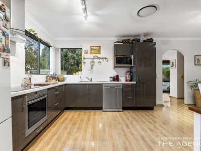 7 / 4 Lee Place, Noranda