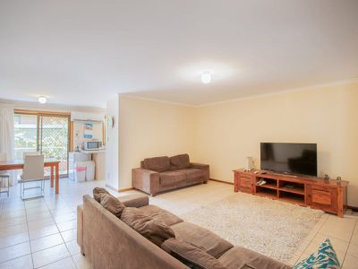 35 Salmon Street, Southport