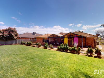 5 Ken Mcmullen Place, Dubbo