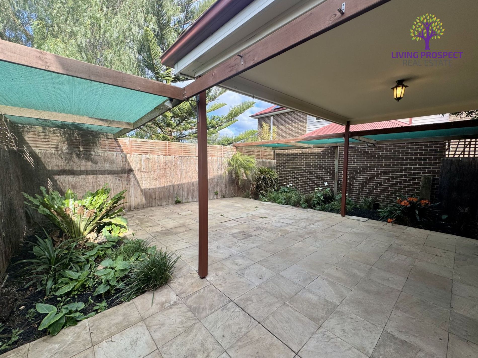 104 Foxwood Drive, Point Cook