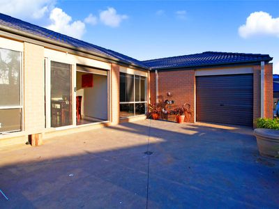 35 Chestnut Chase, Pakenham
