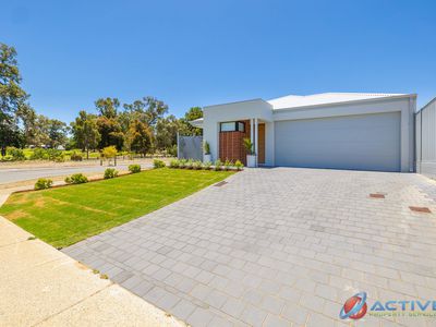 76 Wisteria Parade, Edgewater