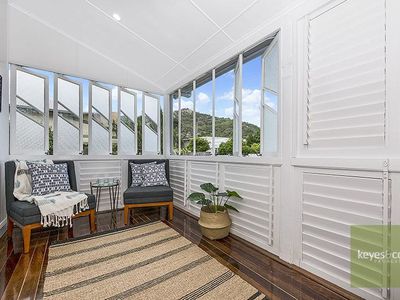 14 Echlin Street, West End