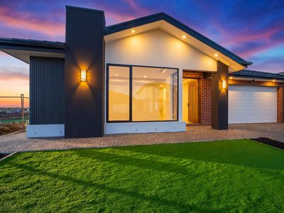 26 Akron Street, Manor Lakes