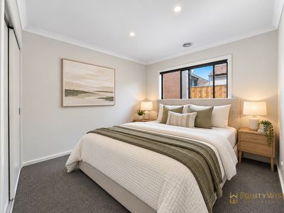 19 Sparland Street, Manor Lakes