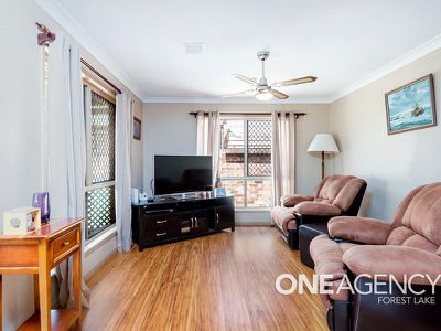 16 Evergreen Place, Forest Lake