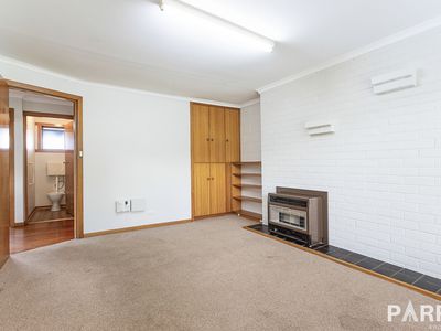 2 / 18 Guilford Road, Riverside