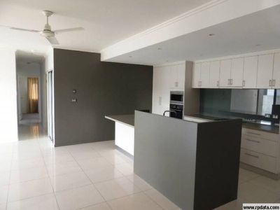 29 Waterlily Circuit, Douglas