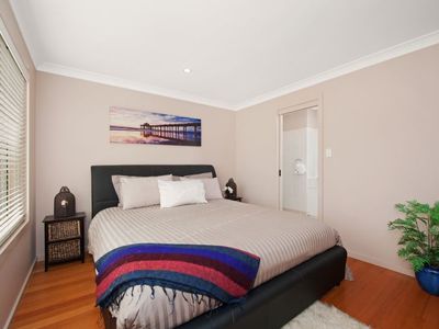 21 Beach Street, Lake Tabourie