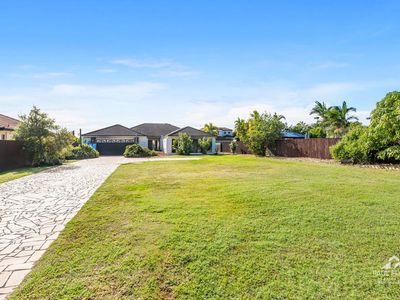 156 MONTEREY KEYS DRIVE, Helensvale