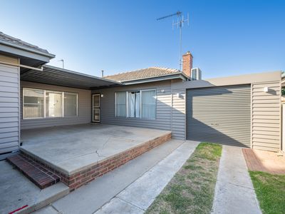 16A Lake Street, Shepparton