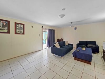 6 Eighth Avenue, Atherton