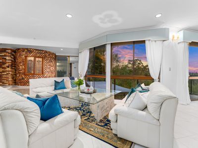 155 Mount Ommaney Drive, Jindalee