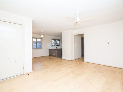 7 / 10 Dulverton Terrace, South Hedland