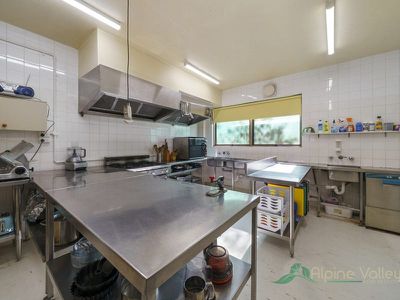 9 Allamar Court, Tawonga South