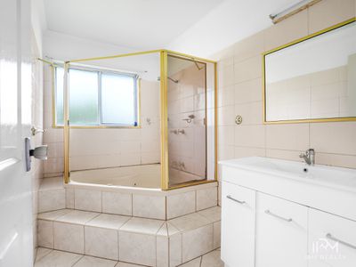 13 MELWOOD COURT, Meadow Heights
