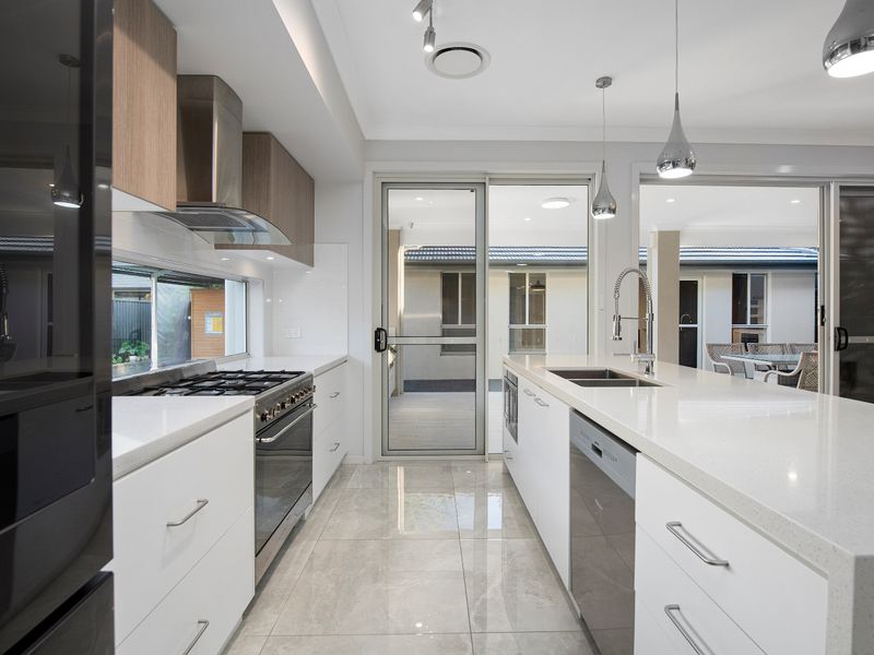 69 Arnold Ave, Kellyville
