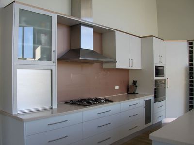 52 The Southern Parkway, Forster