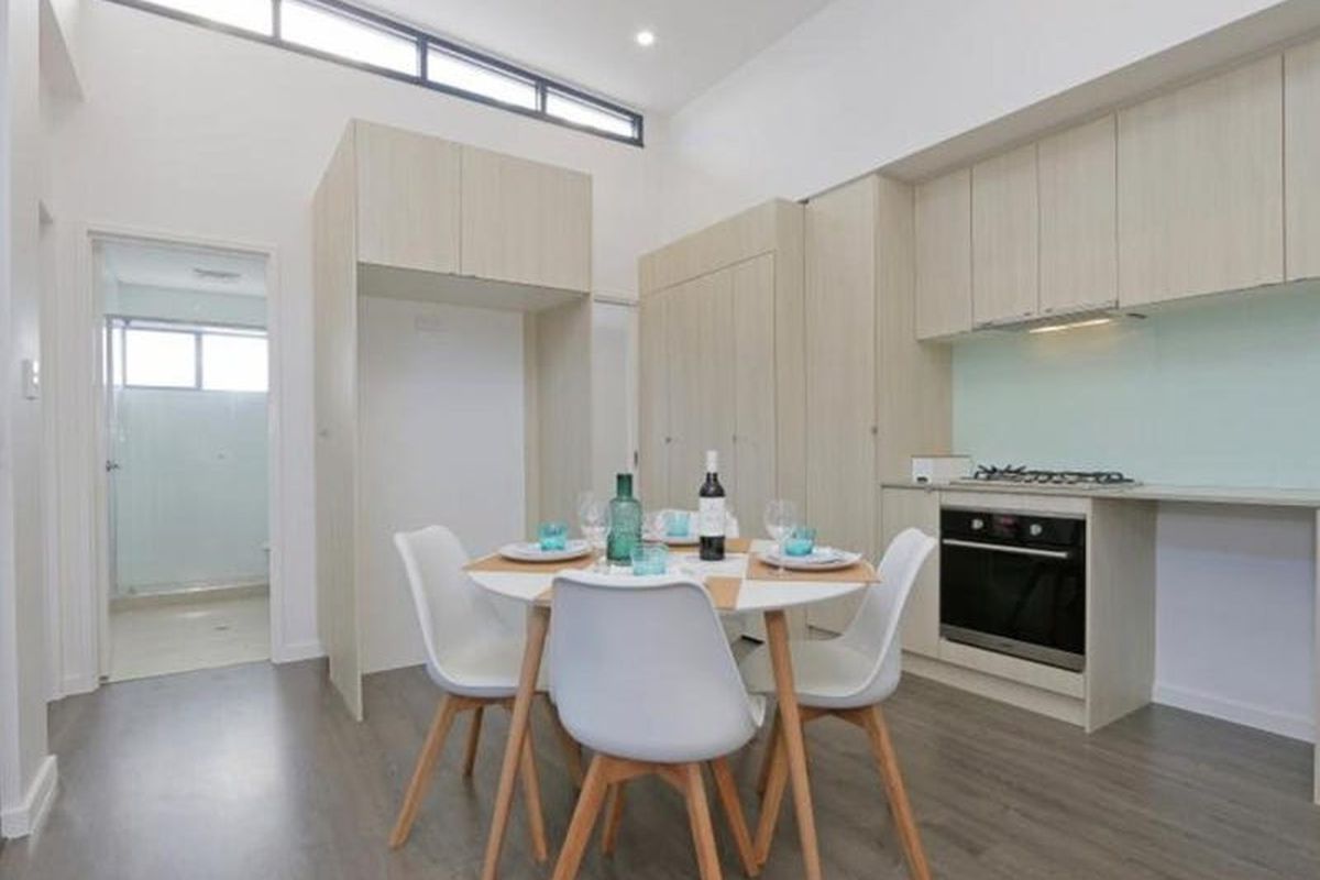 1 / 8 Salisbury Road, Rivervale
