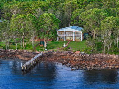 18 The Esplanade, North Arm Cove