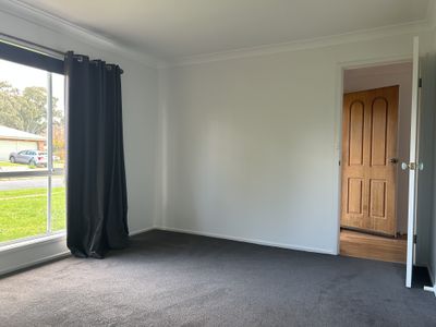 1 Whitehall Court, West Wodonga